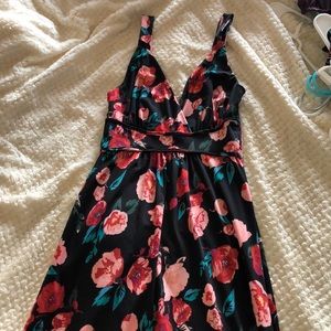 Maxi dress with flower pattern